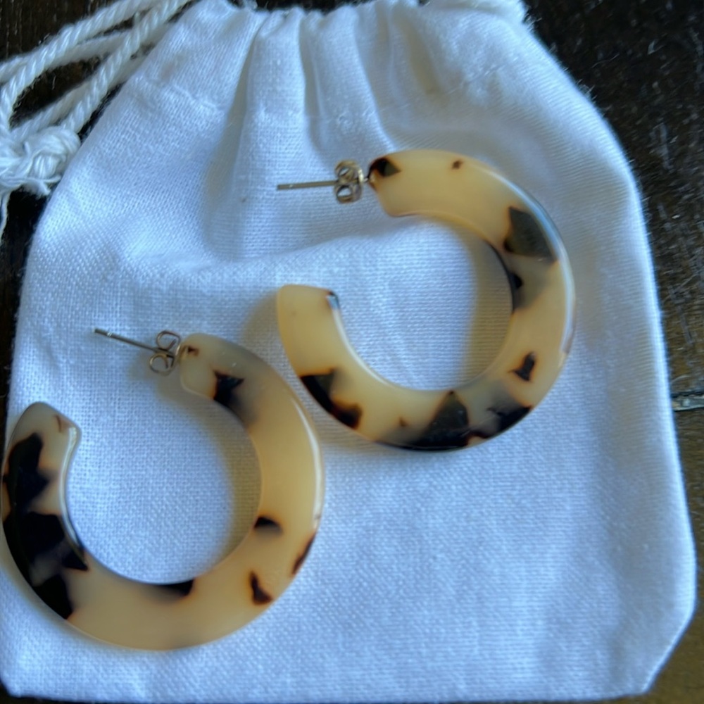 Tiger loop earrings